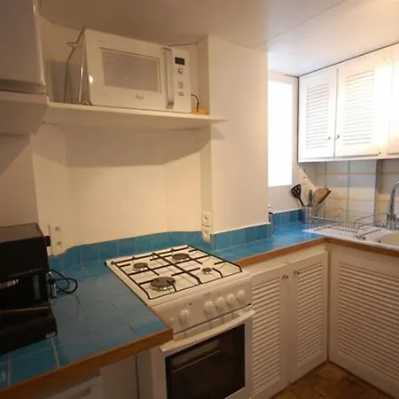 2 Bedroom Apartment-luxembourg Garden Appartement