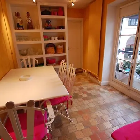 2 Bedroom Apartment-luxembourg Garden Paris